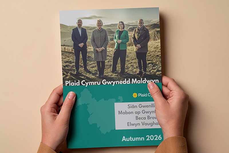 clawr Hysbyseb Gwynedd Maldwyn